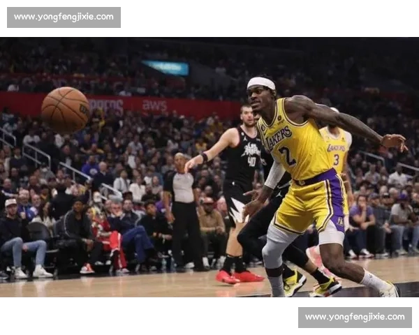 湖人官宣续约防守悍将！235 万美元锁定后场关键拼图